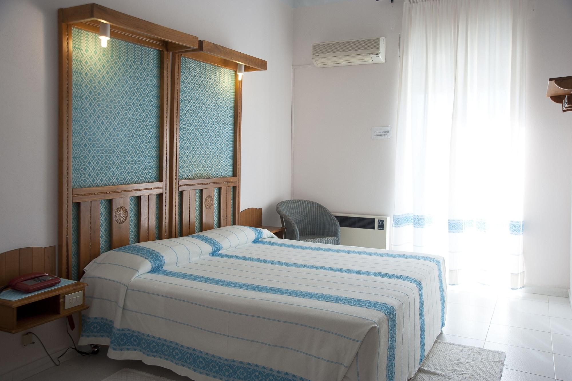 Albergo Miramare 칼라고노네 외부 사진